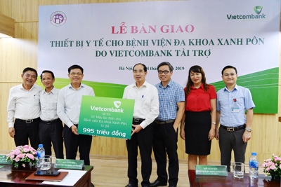 Vietcombank tài trợ 02 máy lọc thận cho Bệnh viện Đa khoa Xanh Pôn