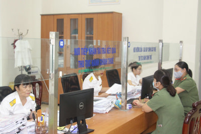 Cục Thuế Hòa Bình: Triển khai đồng bộ nhiều giải pháp trong những tháng cuối năm