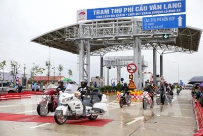 Phí dịch vụ sử dụng đường bộ cầu Văn Lang - Ba Vì thấp nhất là 35.000 đồng