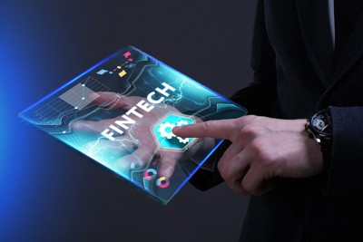 Quản lý công ty công nghệ tài chính ở các nước và triển vọng phát triển tại Việt Nam  