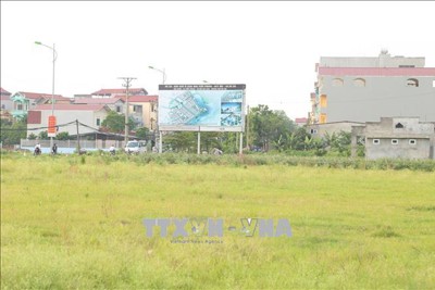 Luật Đất đai năm 2013: Đã đến lúc cần thay "tấm áo hẹp"