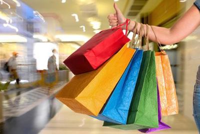 Hàng xách tay: Thật giả khó lường