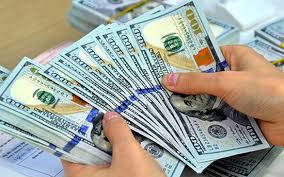 Giá USD tại các ngân hàng tiếp tục tăng mạnh