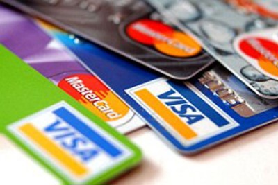 Visa và MasterCard cần có chính sách hỗ trợ giảm phí cho các ngân hàng 