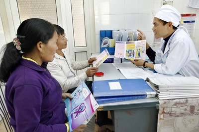 Phòng, chống HIV/AIDS ở Việt Nam: Một số kết quả khả quan