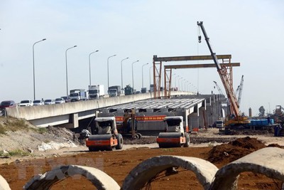 Đẩy mạnh giải ngân vốn đầu tư công dự án giao thông vận tải