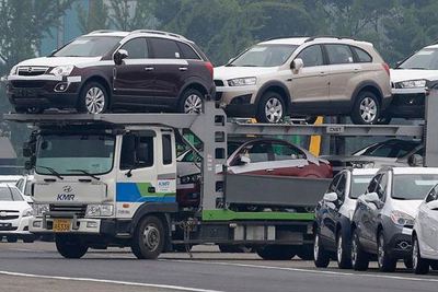 Vì sao ô tô giá rẻ vẫn là phương tiện tương lai của phần lớn người Việt?