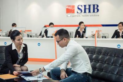 Lãi suất tiết kiệm tháng 9 vẫn neo ở mức cao