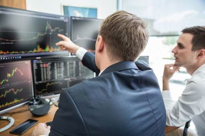 Khối ngoại chi hơn 5.000 tỷ đồng mua thỏa thuận cổ phiếu VHM, VnIndex tăng 6 điểm