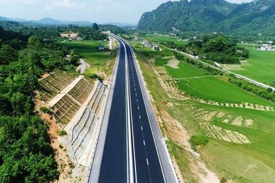 Tập trung tối đa cho công tác giải ngân vốn đầu tư công các dự án giao thông  trọng điểm 