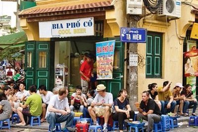 "Thiên đường" ăn vặt giữa lòng phố cổ