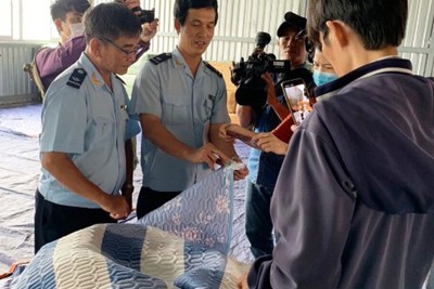 Liên tiếp phát hiện hàng giả mạo xuất xứ Việt Nam