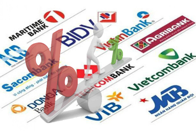 Xoay quanh câu chuyện điều chỉnh lãi suất trái chiều giữa các ngân hàng