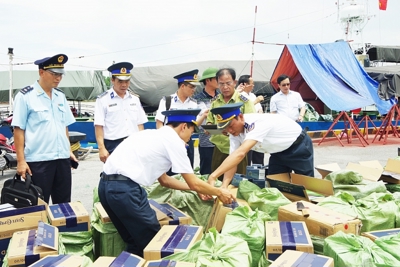 Kiểm soát chặt chẽ hàng hóa xuất nhập khẩu trước, trong và sau tết Nguyên đán