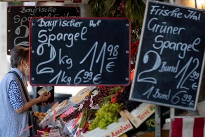 Lạm phát trong khu vực đồng euro tăng cao kỷ lục