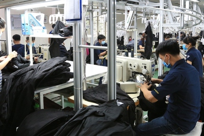Xuất khẩu chịu áp lực lạm phát tại EU và Hoa Kỳ