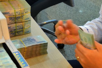 Tung chiêu hút lại nguồn vốn nhàn rỗi sau Tết