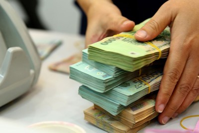 Nên hay không tiếp tục chính sách giãn hoãn nợ?