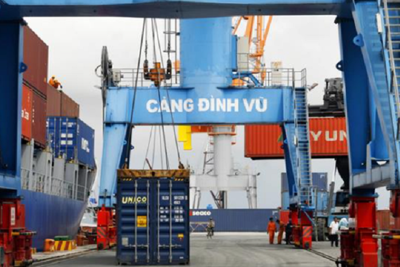 “Soi” lợi nhuận các doanh nghiệp họ cảng