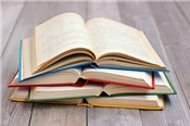 10 cuốn sách gối đầu giường của những người làm kinh tế
