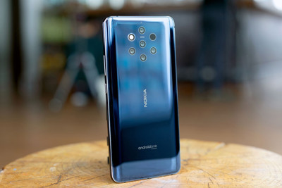 Lộ diện smartphone đầu tiên có 5 camera sau