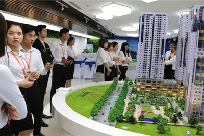 Khốc liệt doanh nghiệp bất động sản cạnh tranh để tồn tại