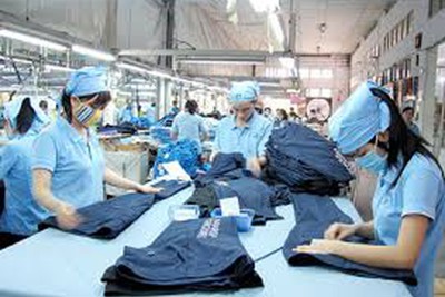 EU và Hoa Kỳ chưa có hạn chế hay dừng nhập hàng dệt may Việt Nam