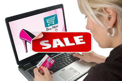 Thị trường thời trang: Đẩy mạnh bán Online và giảm giá