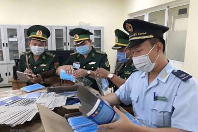 “Nóng” xuất lậu khẩu trang y tế
