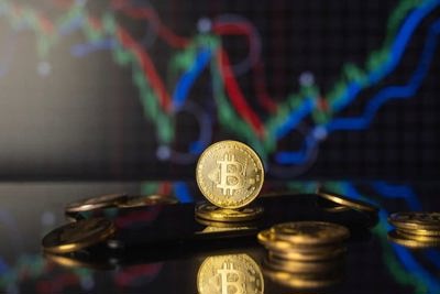 Fed nâng lãi suất, Bitcoin rơi thẳng đứng về ngưỡng 36.500 USD/BTC