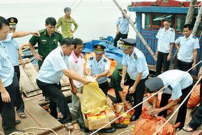 TP. Hồ Chí Minh: Thu ngân sách trên 792,427 tỷ đồng từ công tác chống buôn lậu, gian lận thương mại