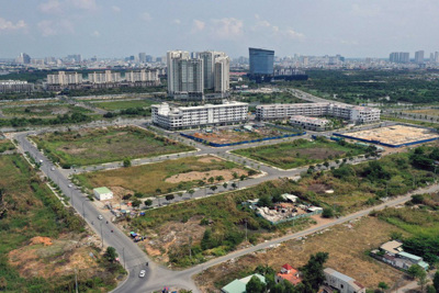 Từ vụ đấu giá đất Thủ Thiêm đến sàng lọc nhà đầu tư