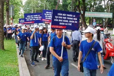 “Bảo vệ thanh, thiếu niên khỏi tác động của việc quảng cáo các sản phẩm thuốc lá và sử dụng thuốc lá”  