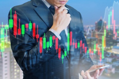 VN-Index tiếp tục duy trì mốc 950 điểm - 1.000 điểm trong tháng 6