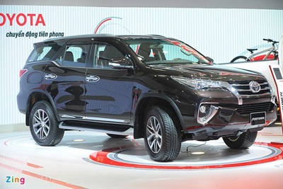 Loạt xe giảm giá mạnh để xả hàng tồn trong tháng 6 tại Việt Nam