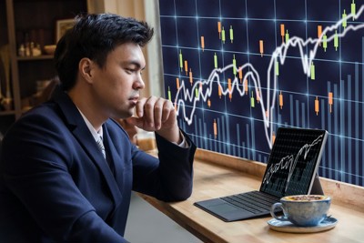 “Sóng” cổ phiếu ngân hàng có nổi?