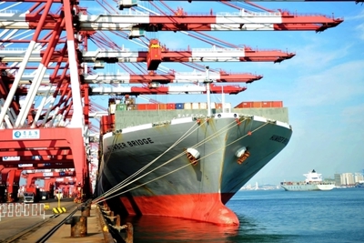 Vòng xoáy thuế quan của Mỹ tiếp diễn từ Trung Quốc tới EU
