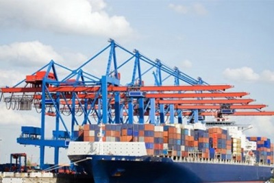 Tiếp tục nhập siêu gần 700 triệu USD trong nửa đầu tháng 7