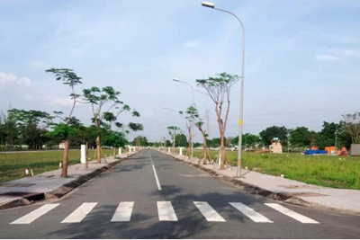 Có nên đặt cọc tiền tỷ mua đất nền?