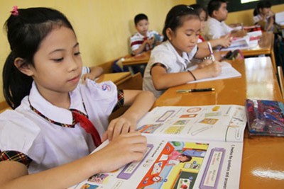 Sử dụng ngân sách nhà nước mua sách giáo khoa phổ thông cho học sinh mượn sử dụng