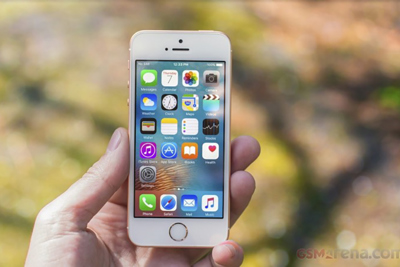 Chiếc iPhone rẻ nhất, nhỏ nhất vừa được 'hồi sinh' với giá 90 USD