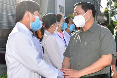 Nhà nước, doanh nghiệp và người lao động cùng chia sẻ khó khăn trong đại dịch