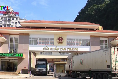 Không có thông tin chính thức về việc dừng thông quan tại cửa khẩu Tân Thanh - Pò Chài