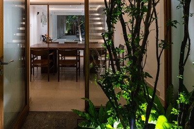 Vẻ đẹp "gây nghiện" của căn nhà phố ở Sài Gòn