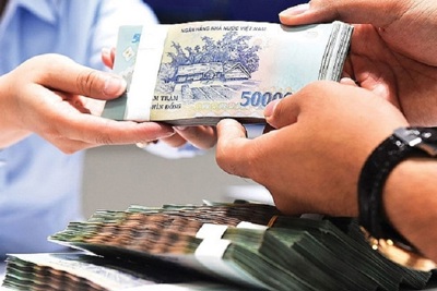 Người vay tiêu dùng không nên vay quá khả năng chi trả