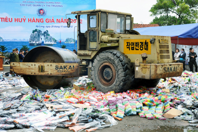 Chế tài mạnh xử lý vi phạm sản xuất, buôn bán hàng giả, hàng cấm