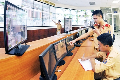 Xử phạt nguội vi phạm giao thông: Gửi thông báo lỗi nhưng... không có người nhận