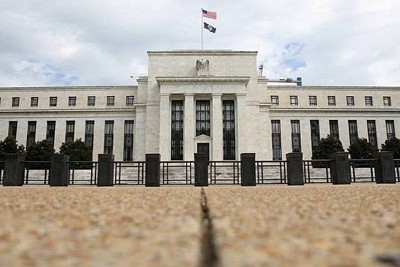 Các nhà kinh tế dự đoán Fed sẽ giữ lãi suất cơ bản trên 4% sau năm 2023