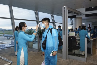 Mở bán vé chuyến bay thương mại quốc tế đầu tiên về Việt Nam