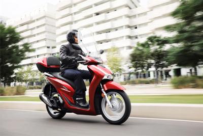 Honda SH 2020 hạ giá kỷ lục, xe đời cũ vẫn chênh mức "khủng"